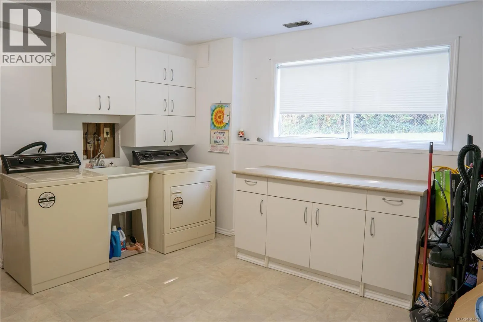 4425 Gulfview Dr