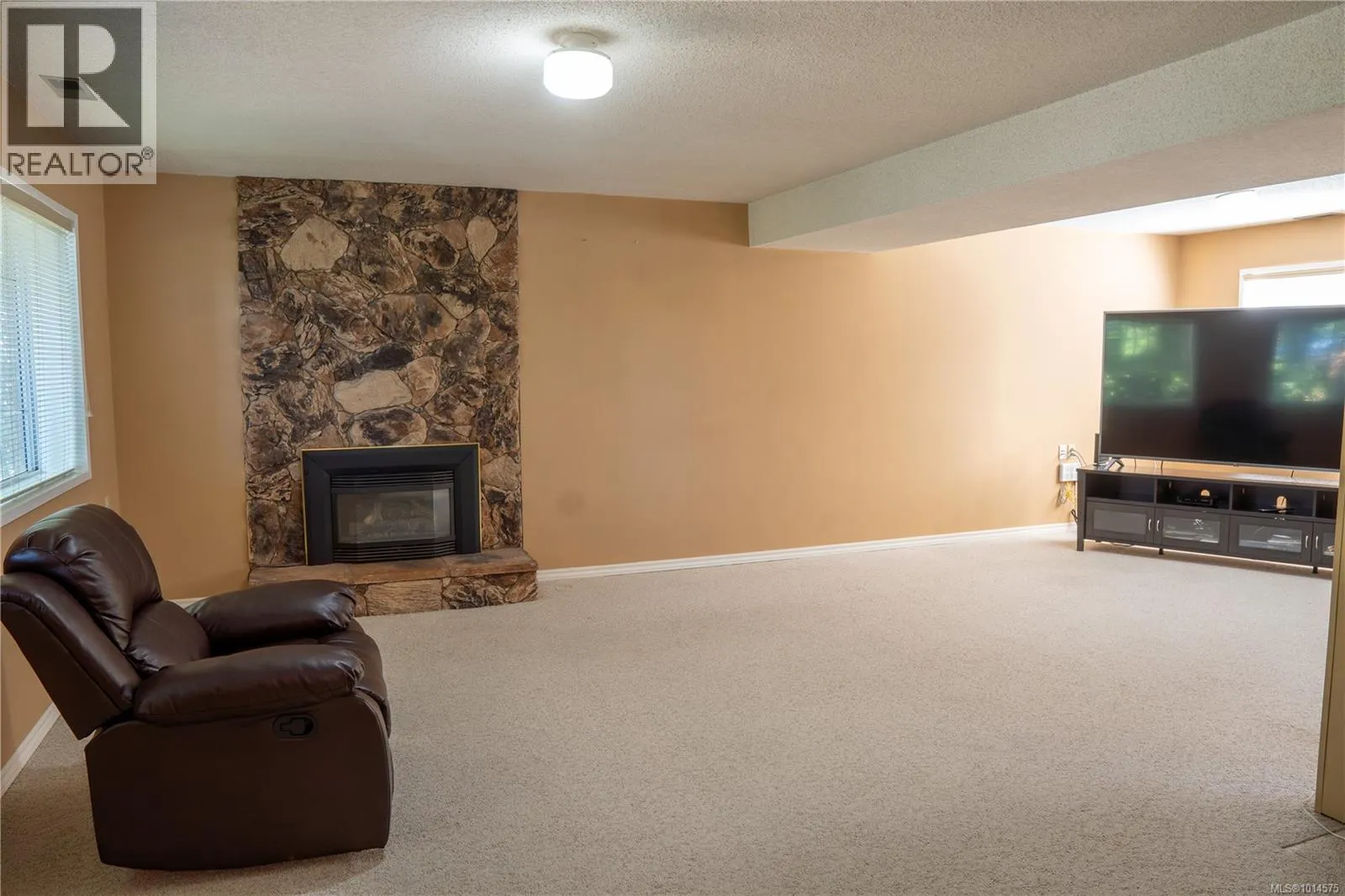 4425 Gulfview Dr