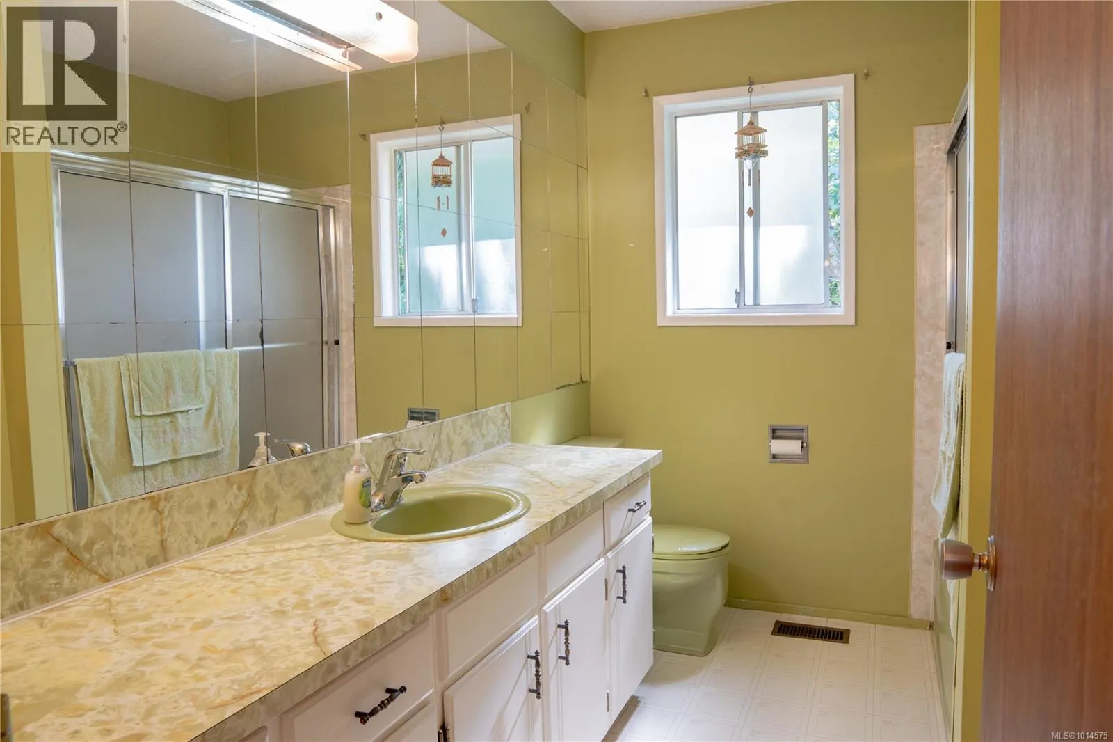 4425 Gulfview Dr