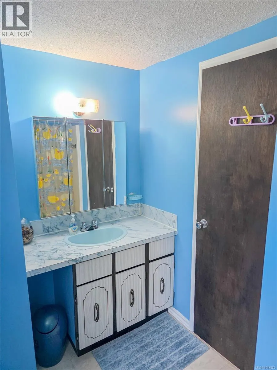 4425 Gulfview Dr