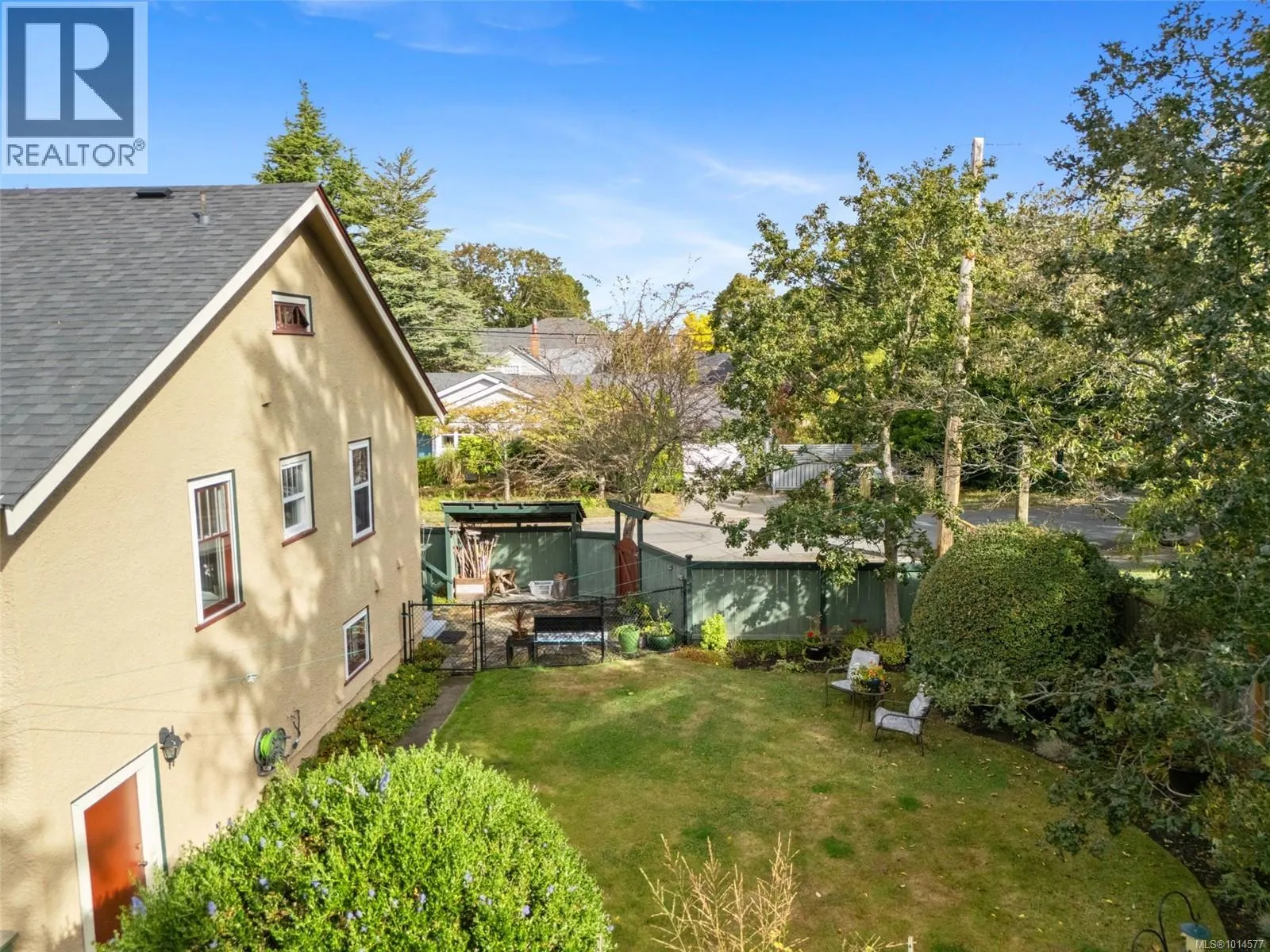 985 Island Rd