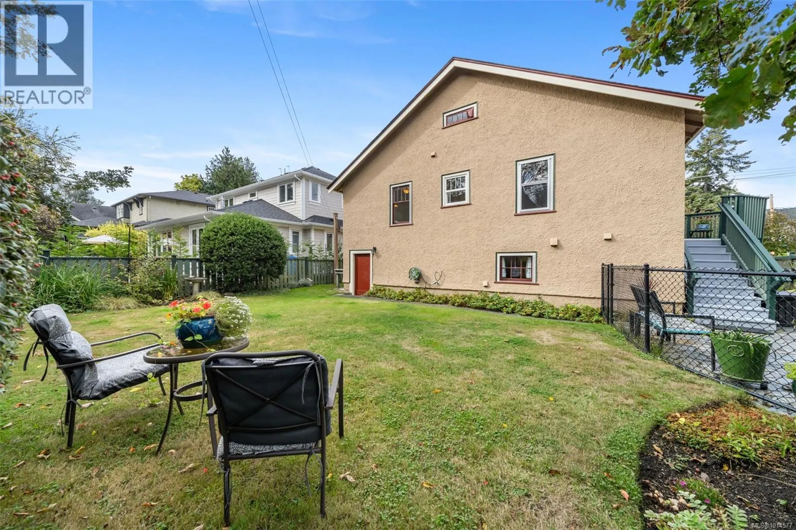 985 Island Rd