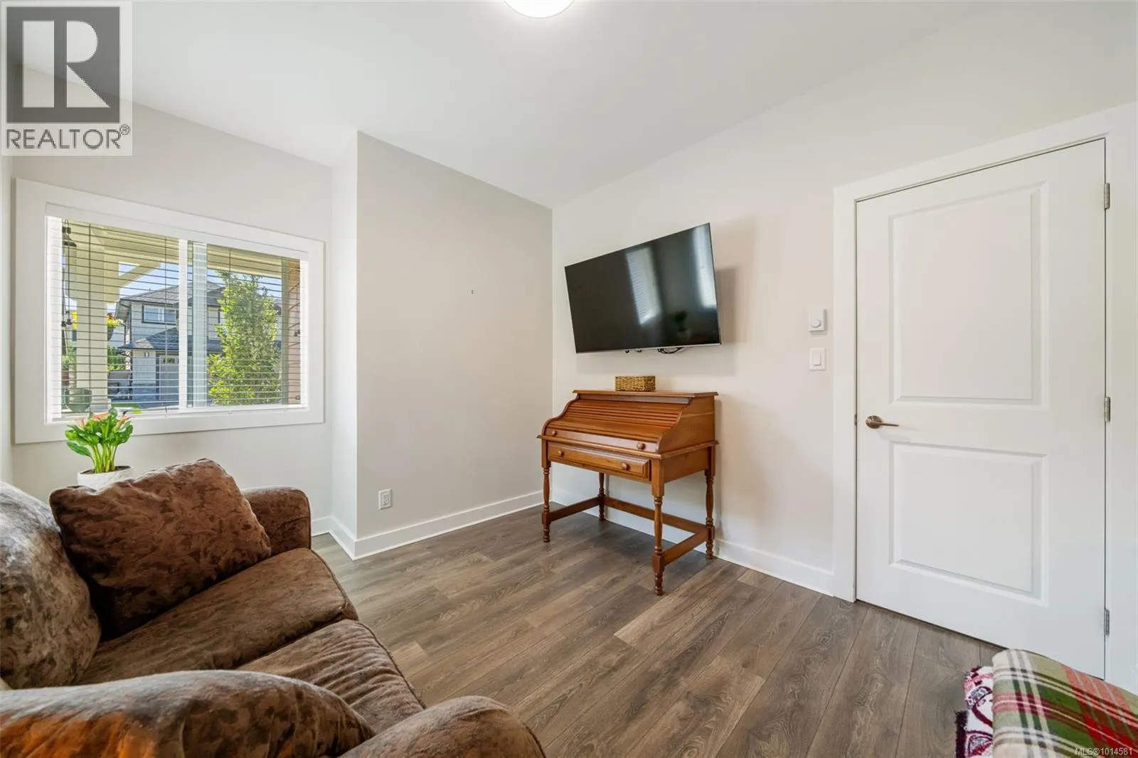 1128 Smokehouse Cres