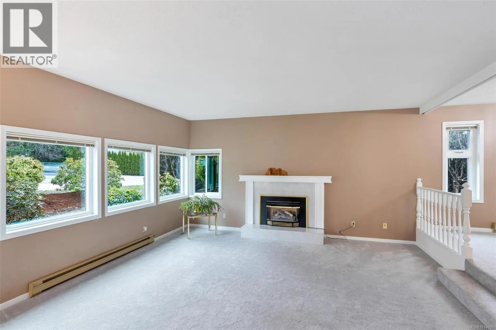 3950 Burchett Pl