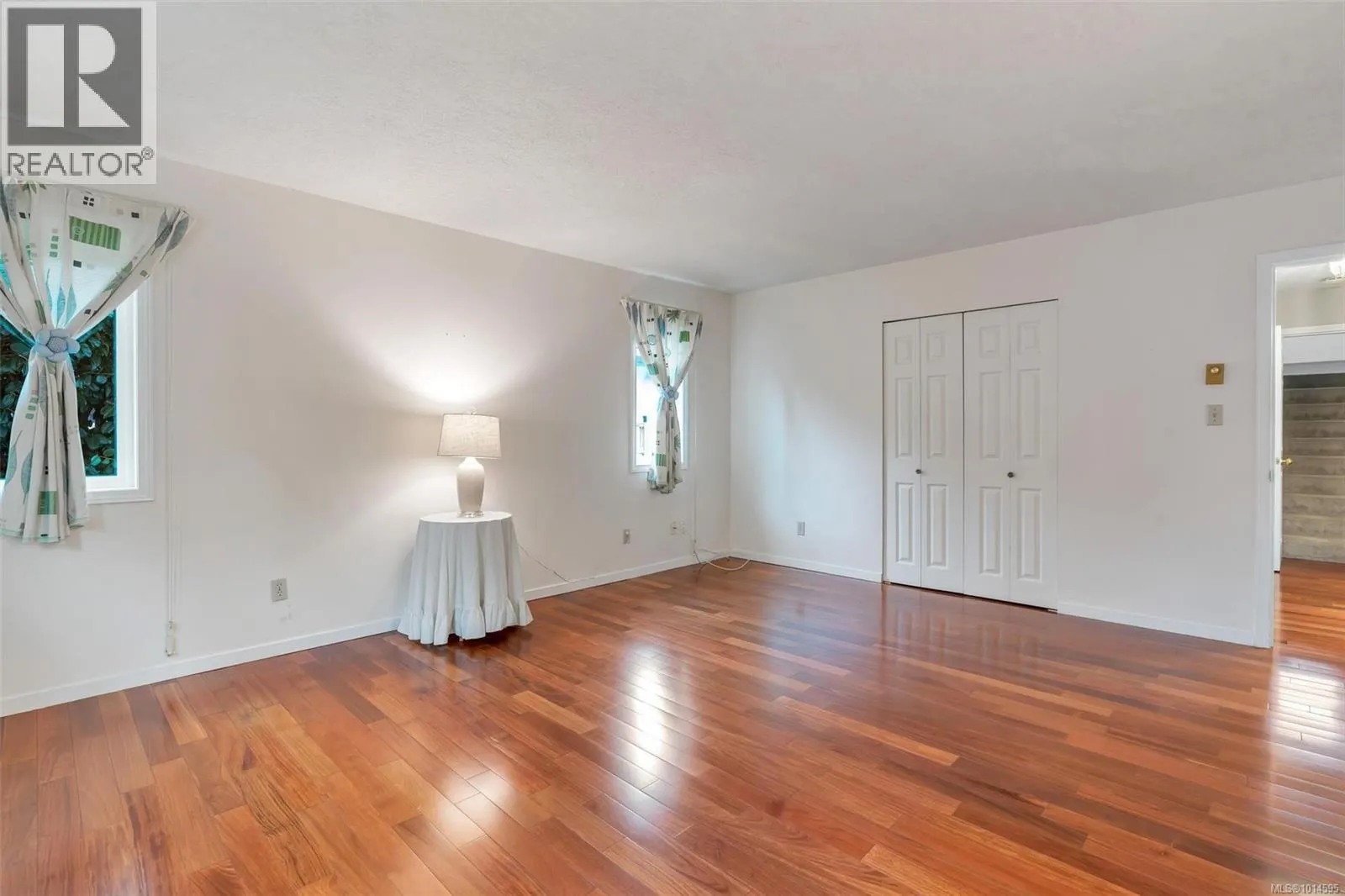 3950 Burchett Pl
