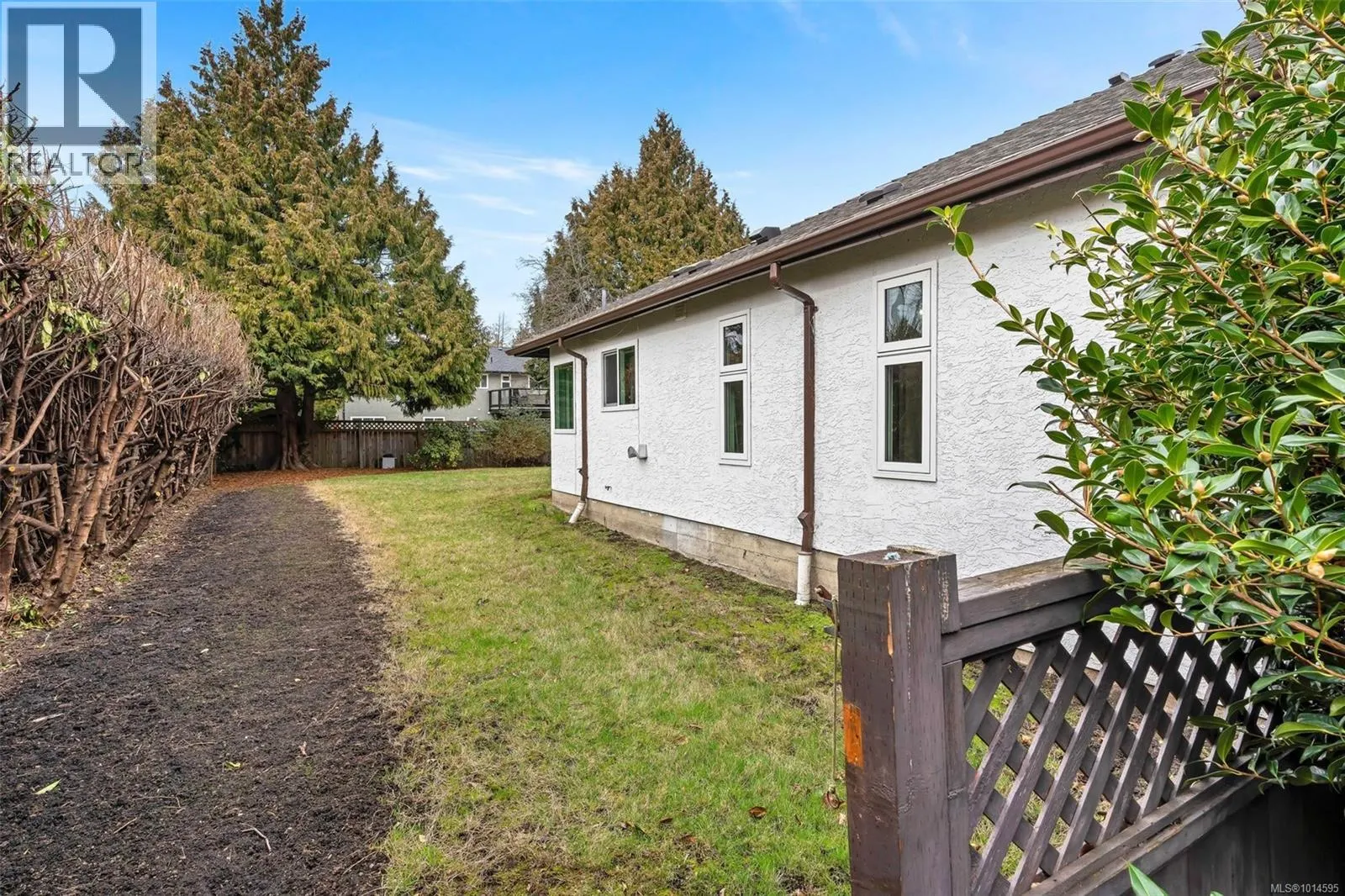 3950 Burchett Pl