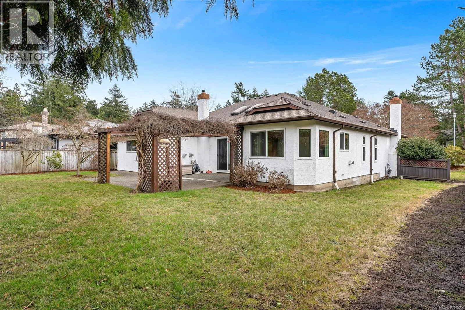 3950 Burchett Pl