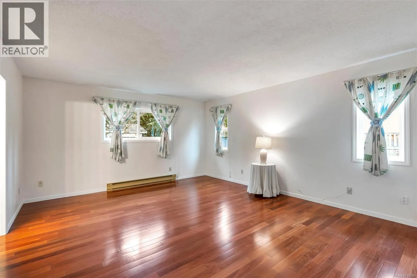 3950 Burchett Pl