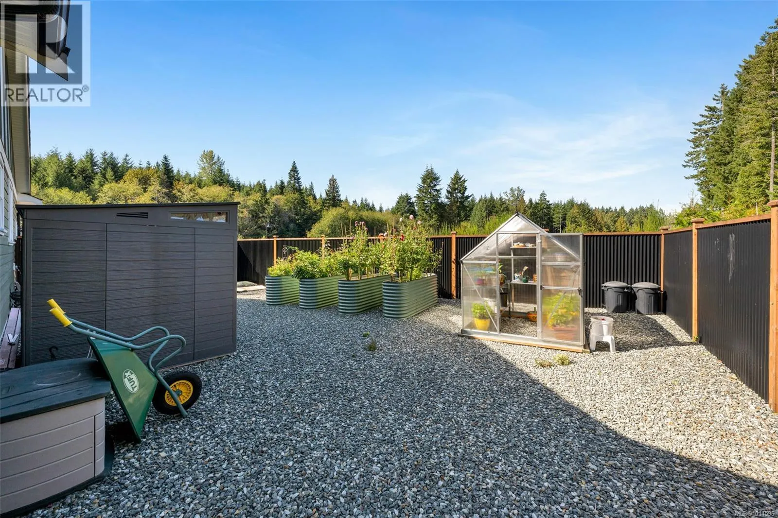 129 Edgewood Dr