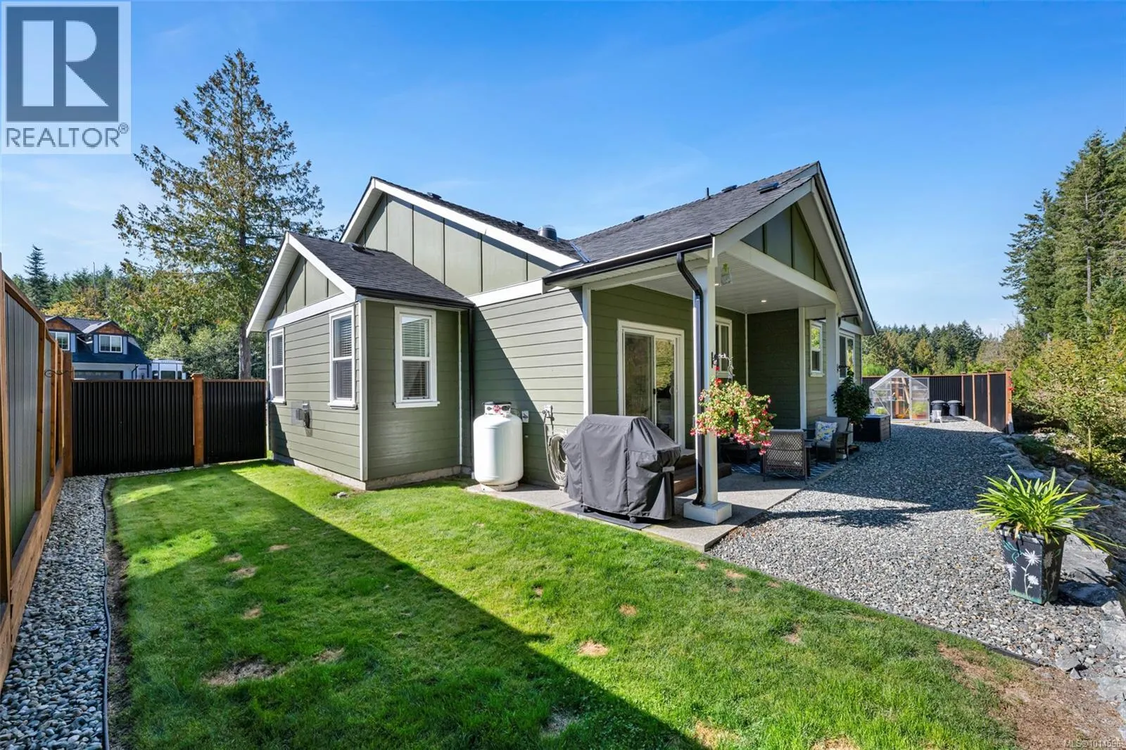 129 Edgewood Dr