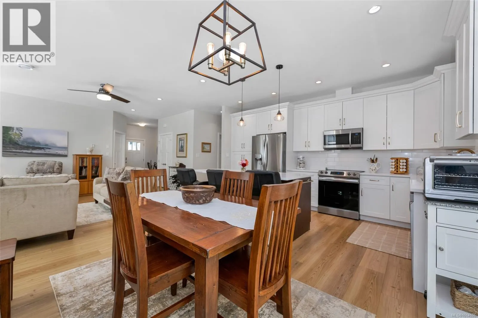 129 Edgewood Dr