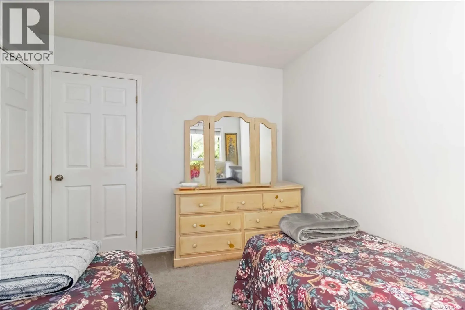 302 1710 Fort St