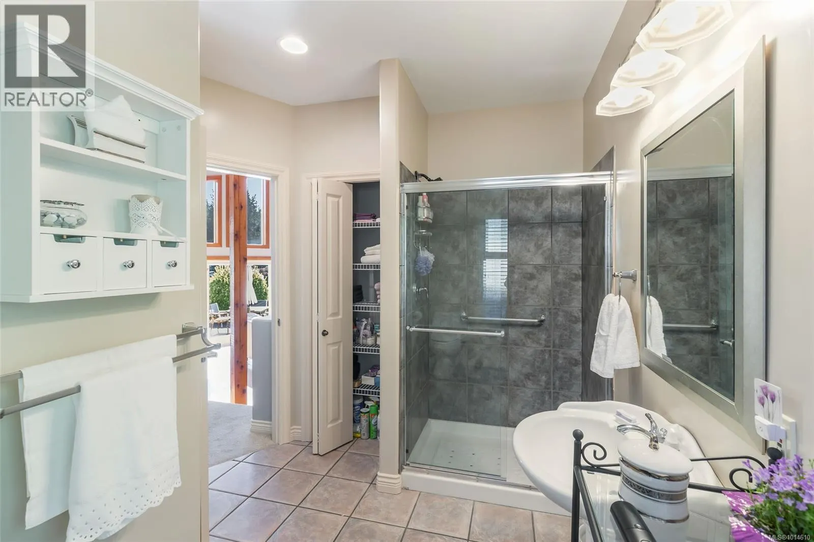 3380 Redden Rd