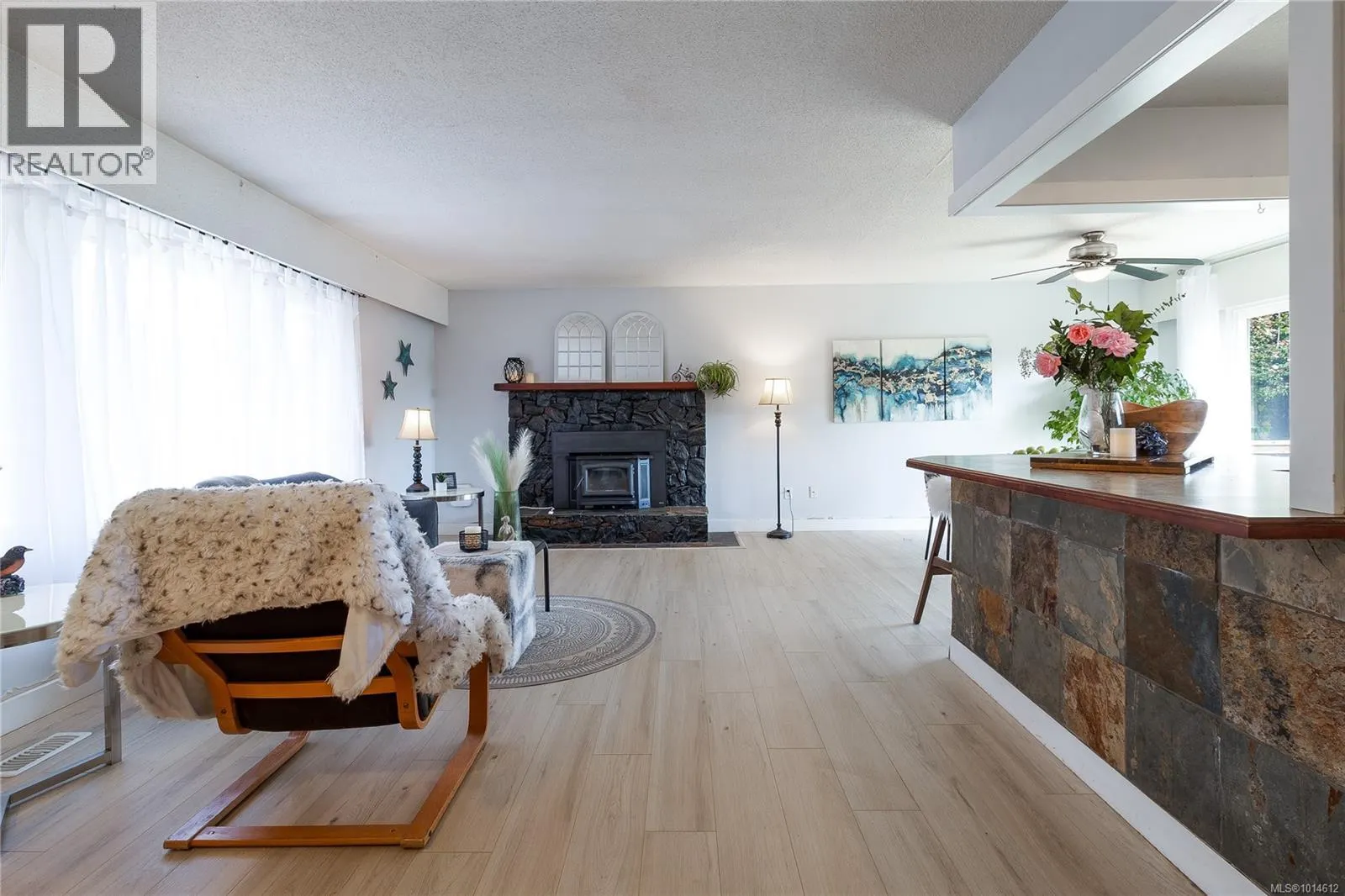 2112 Boxwood Rd