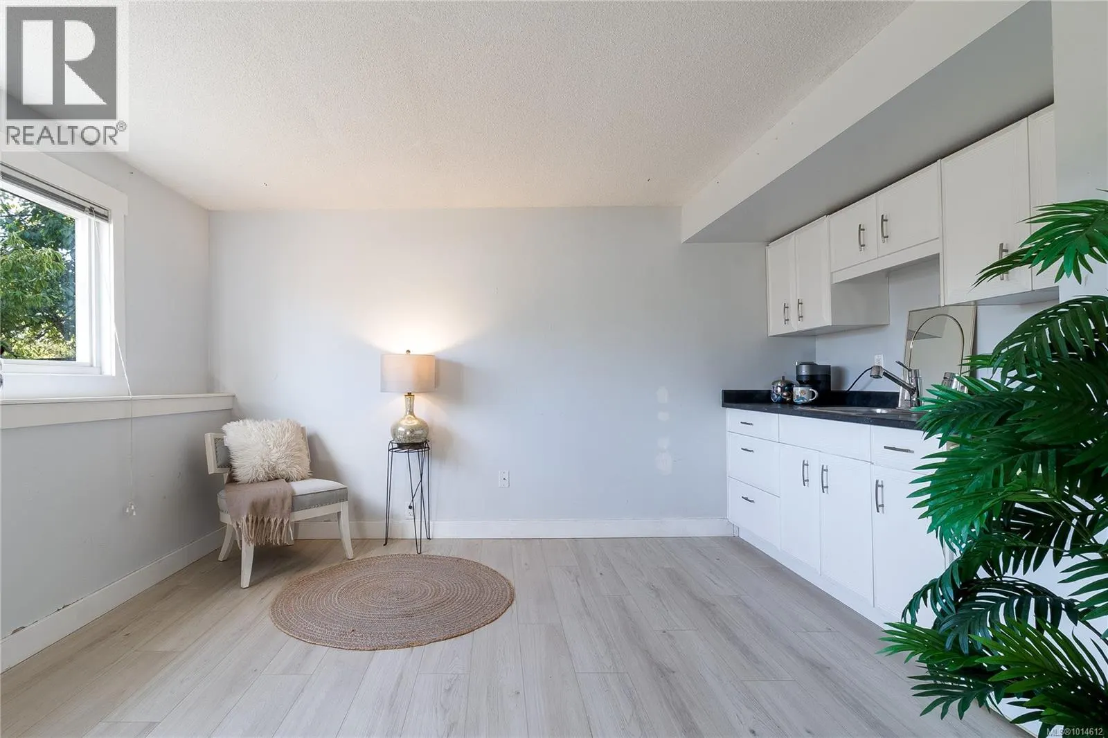 2112 Boxwood Rd
