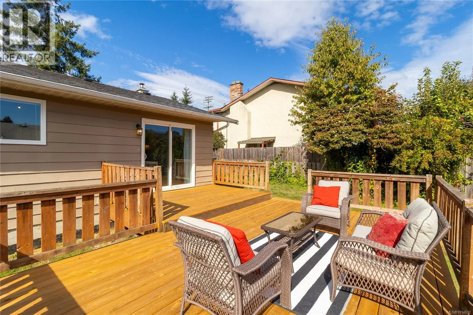 2112 Boxwood Rd