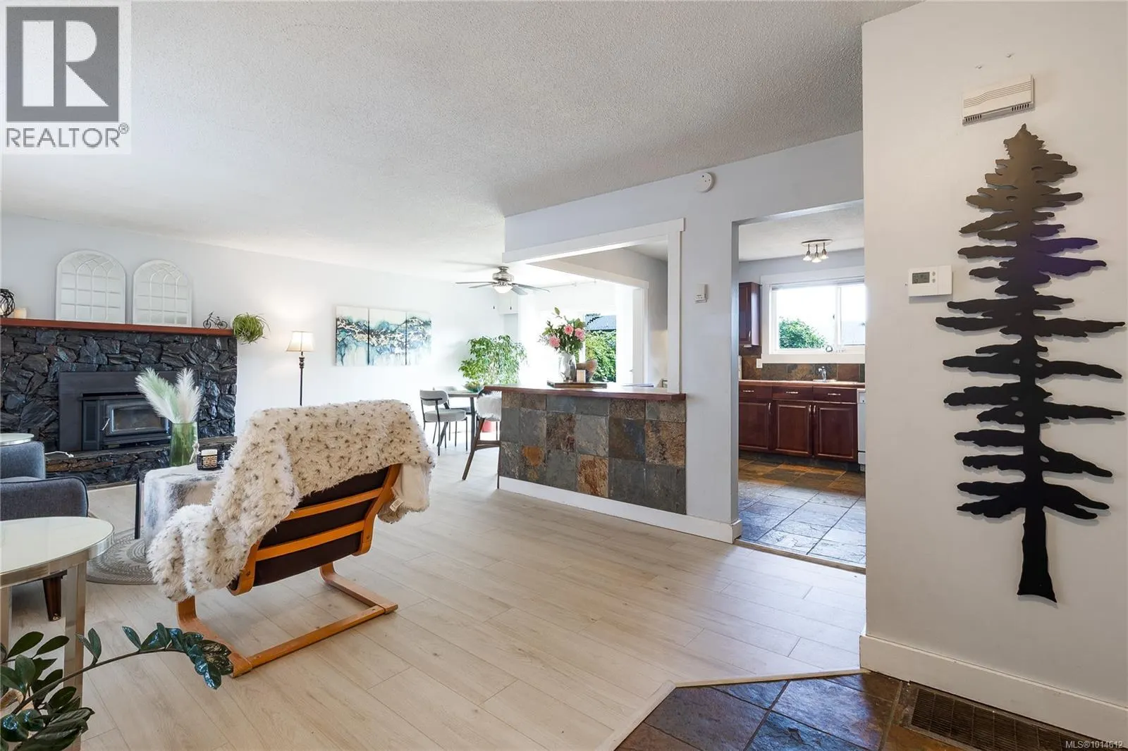 2112 Boxwood Rd