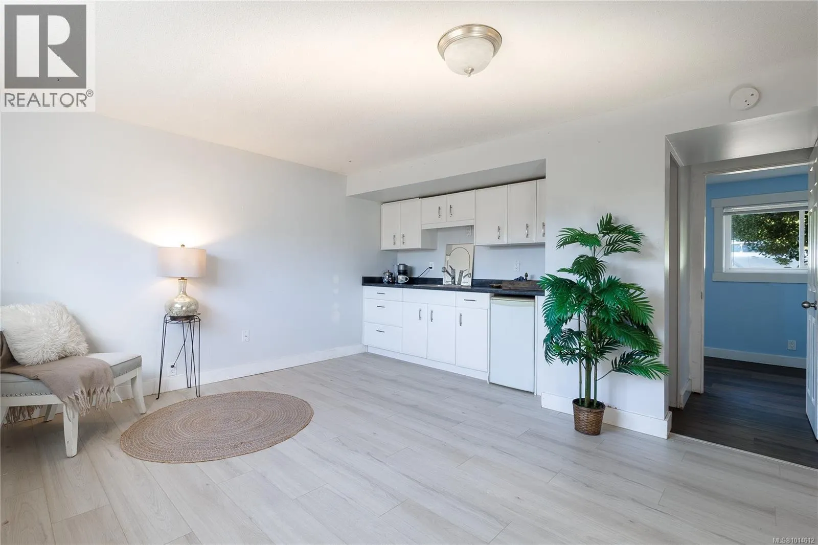 2112 Boxwood Rd