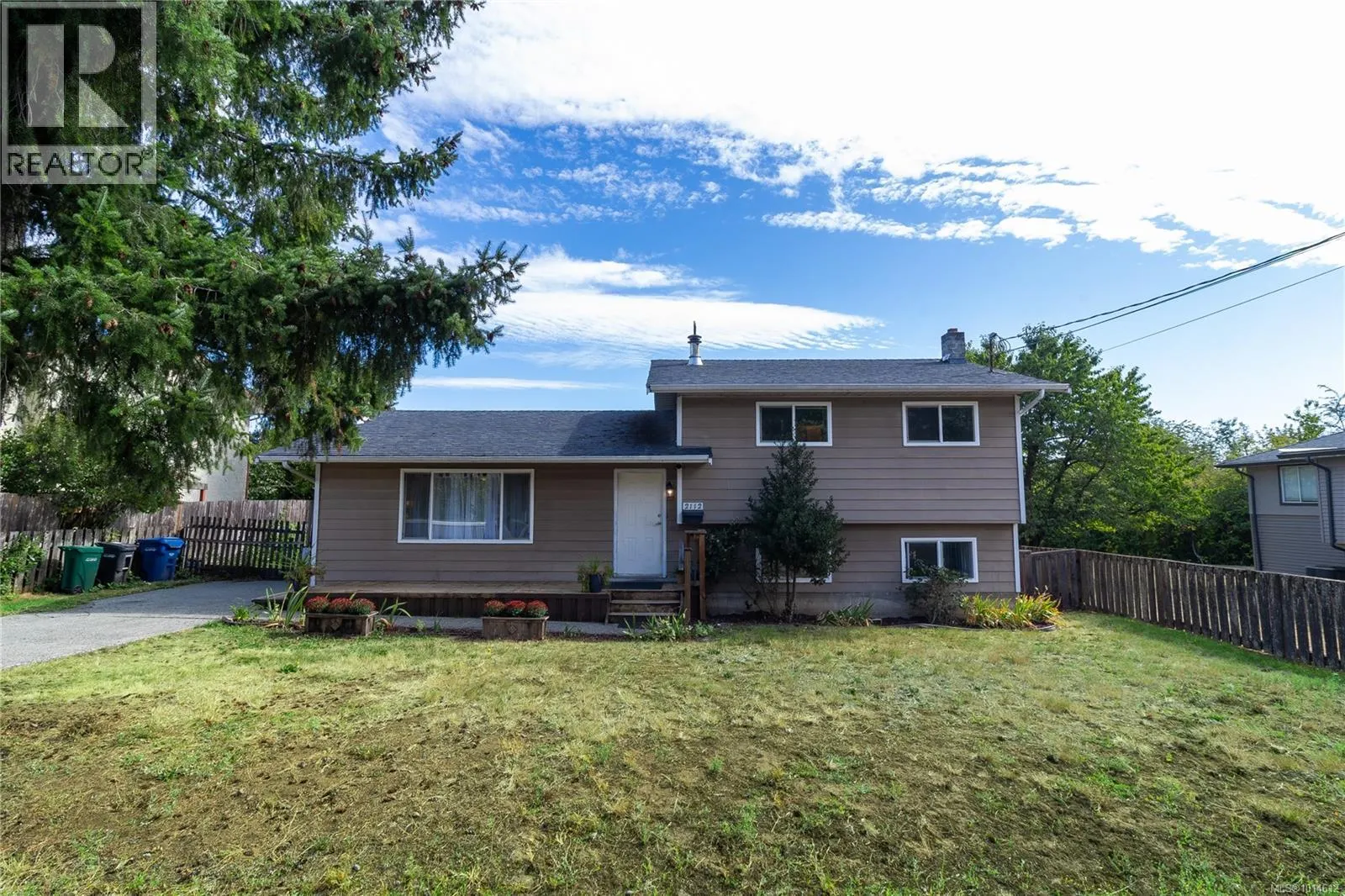 2112 Boxwood Rd