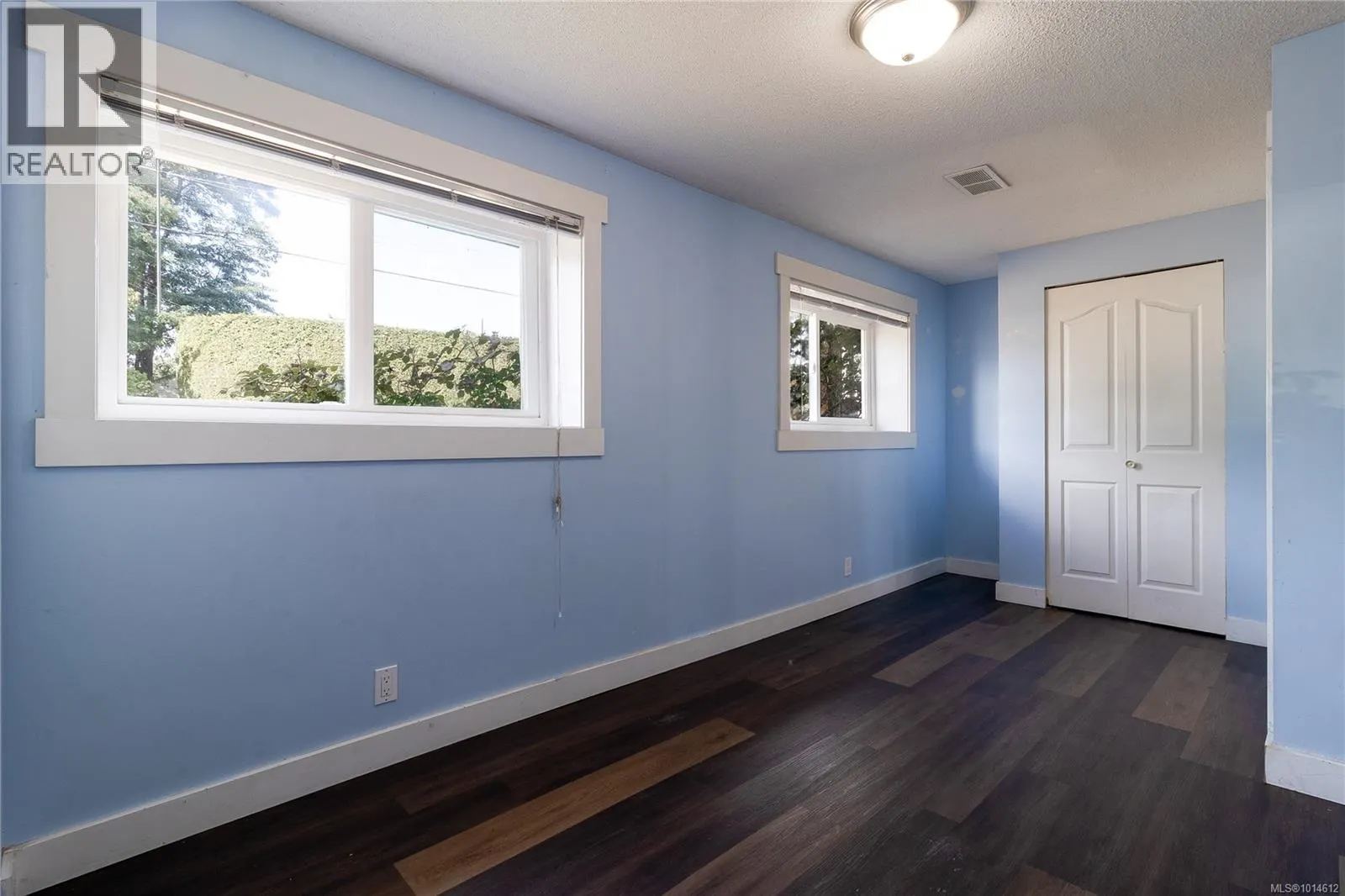2112 Boxwood Rd