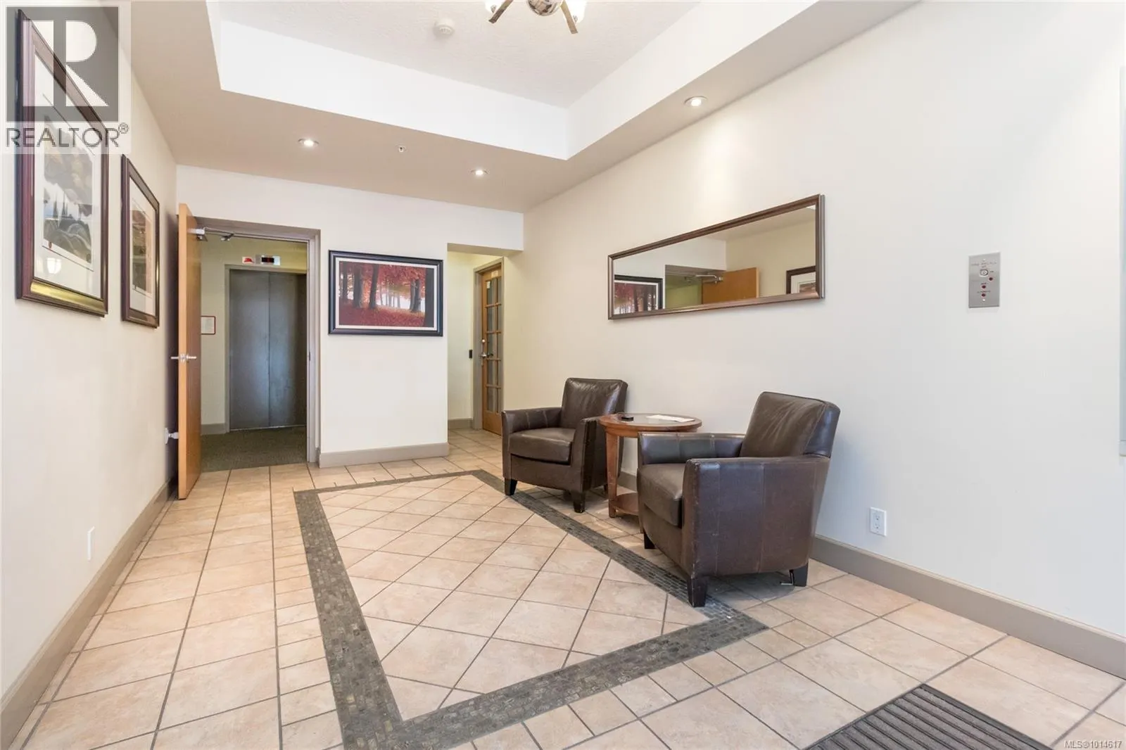 606 827 Fairfield Rd