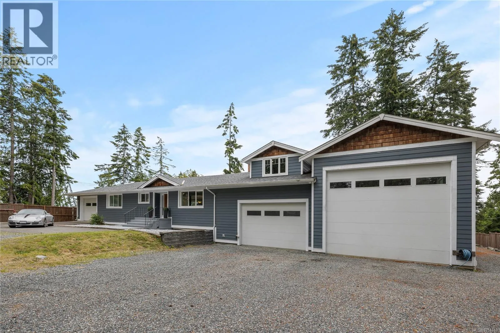 6445 Island Hwy W