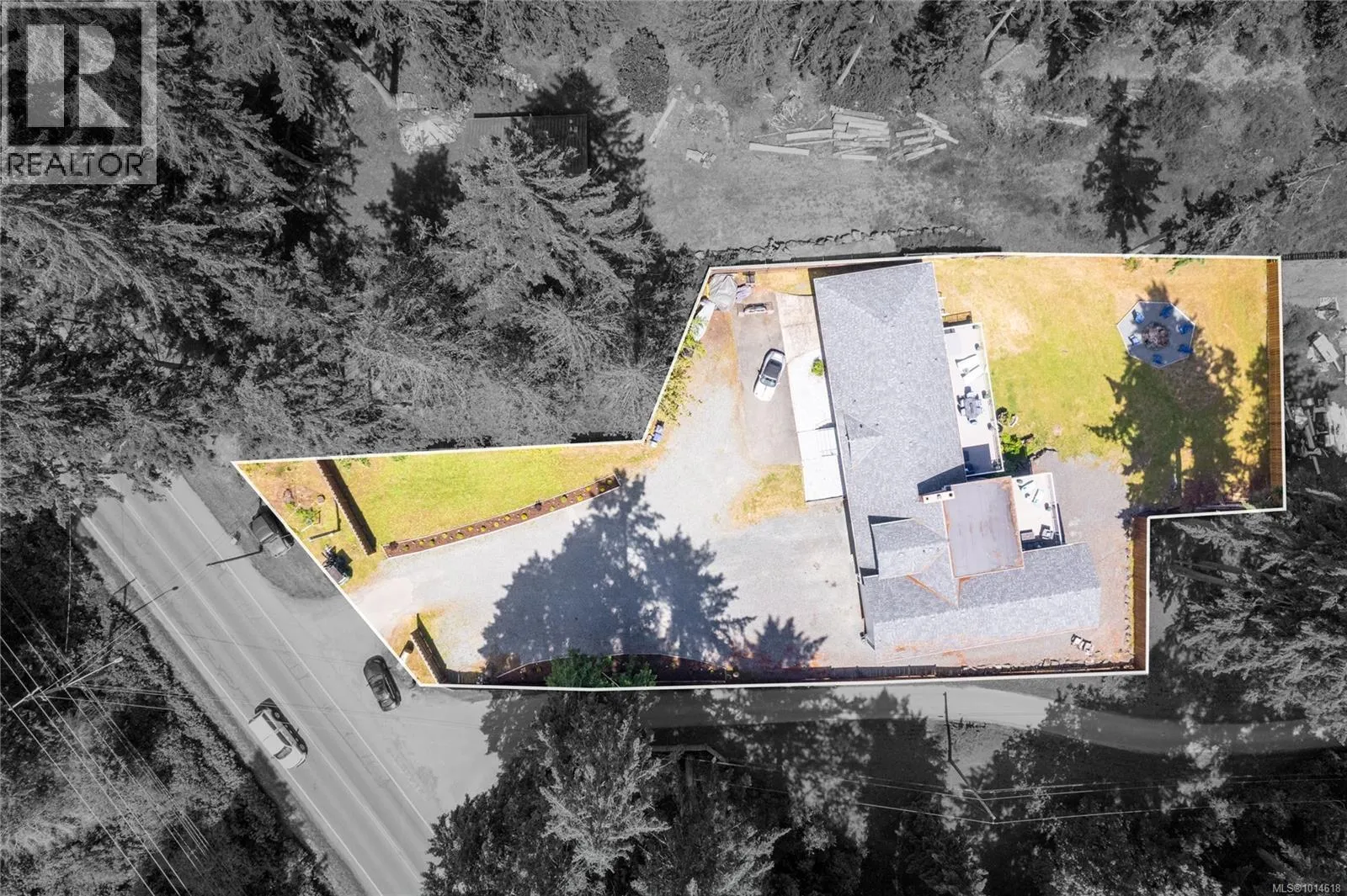6445 Island Hwy W