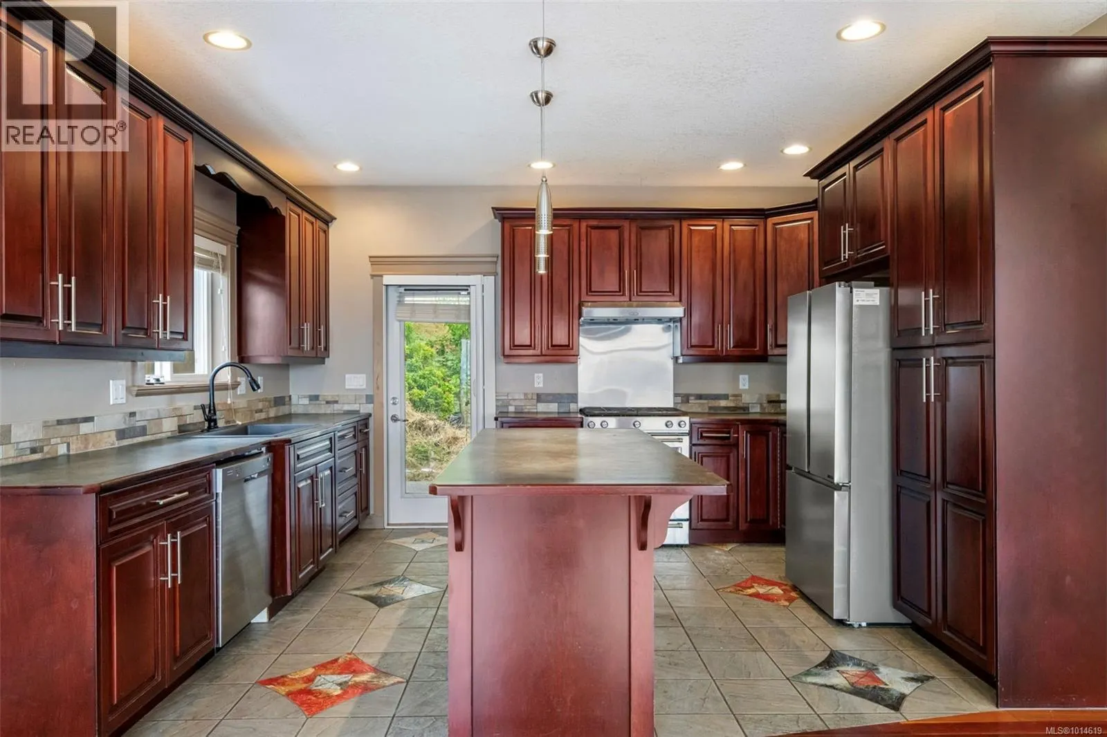 5529 Norton Rd