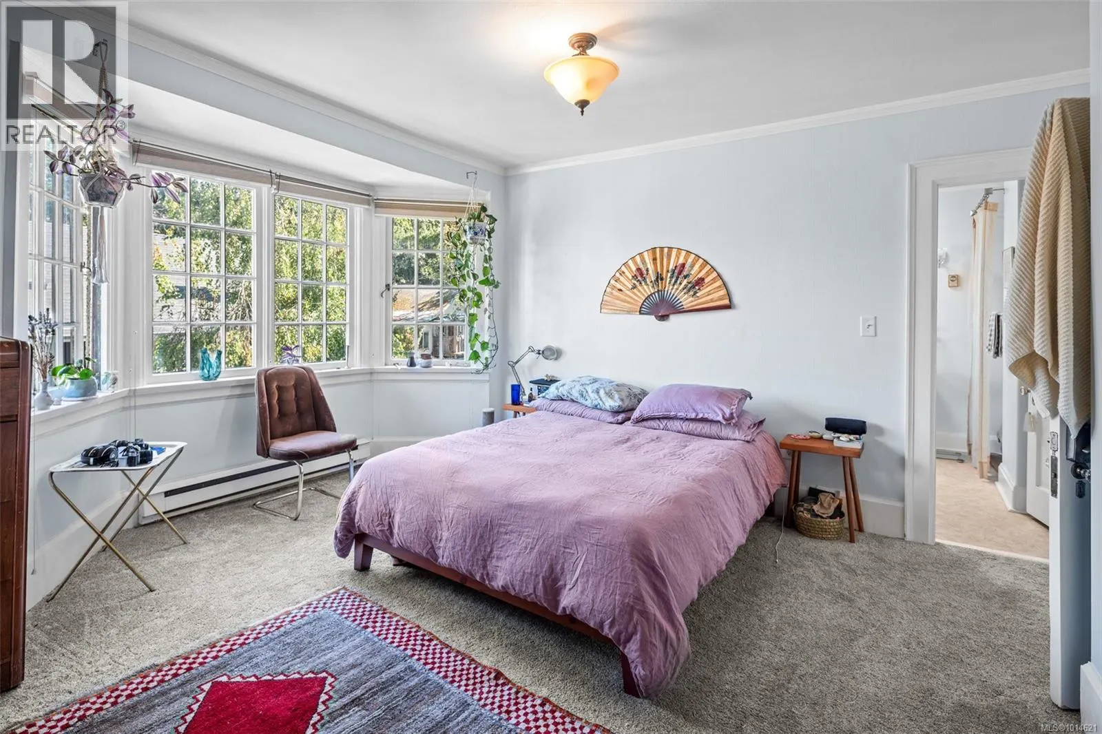 1043/1045 Belmont Ave