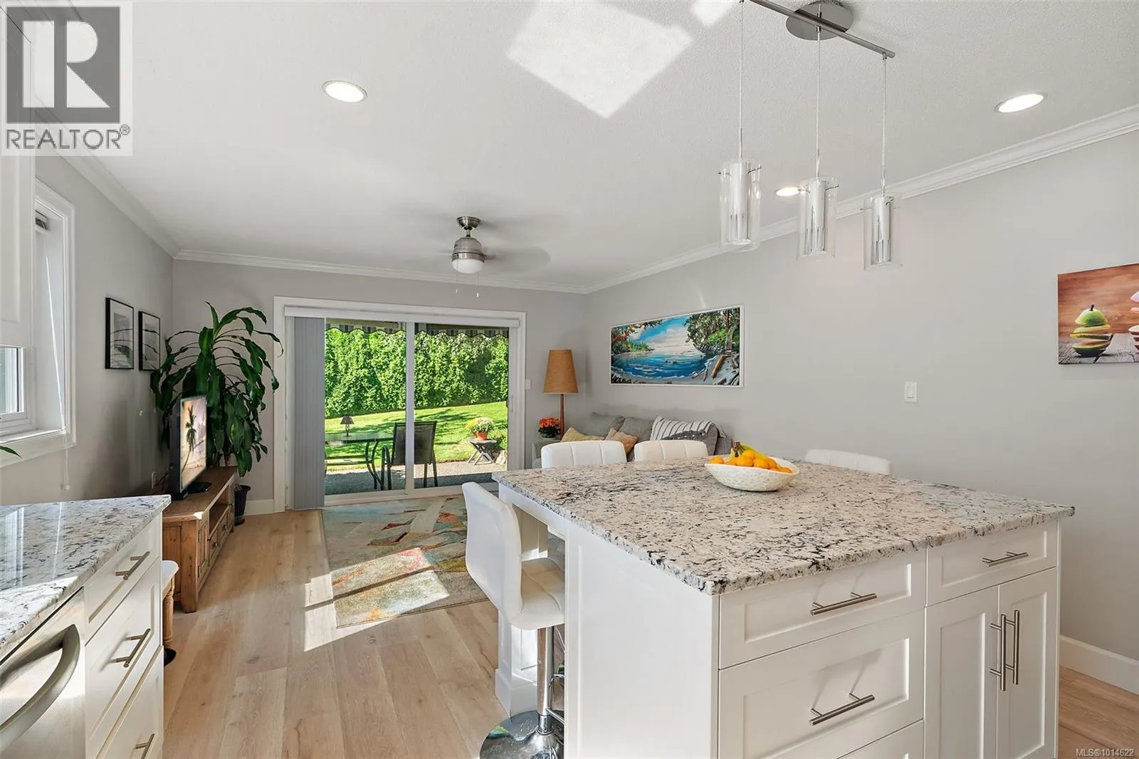 3998 Cedar Hill Rd