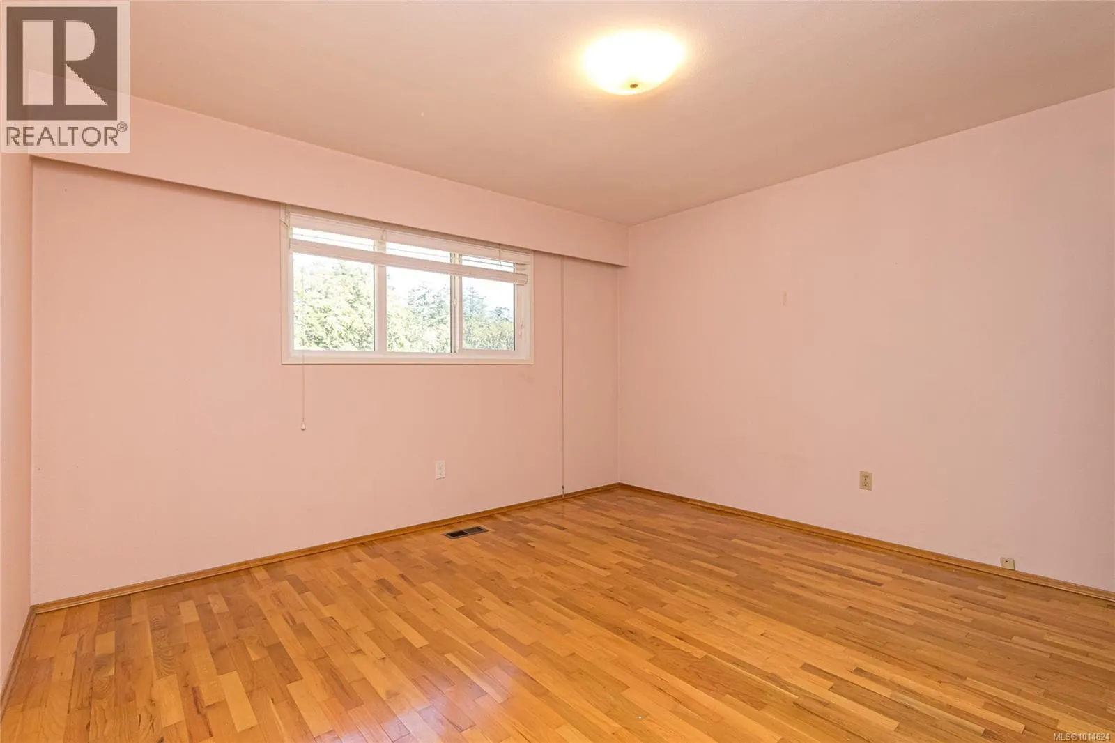 635 Pears Rd