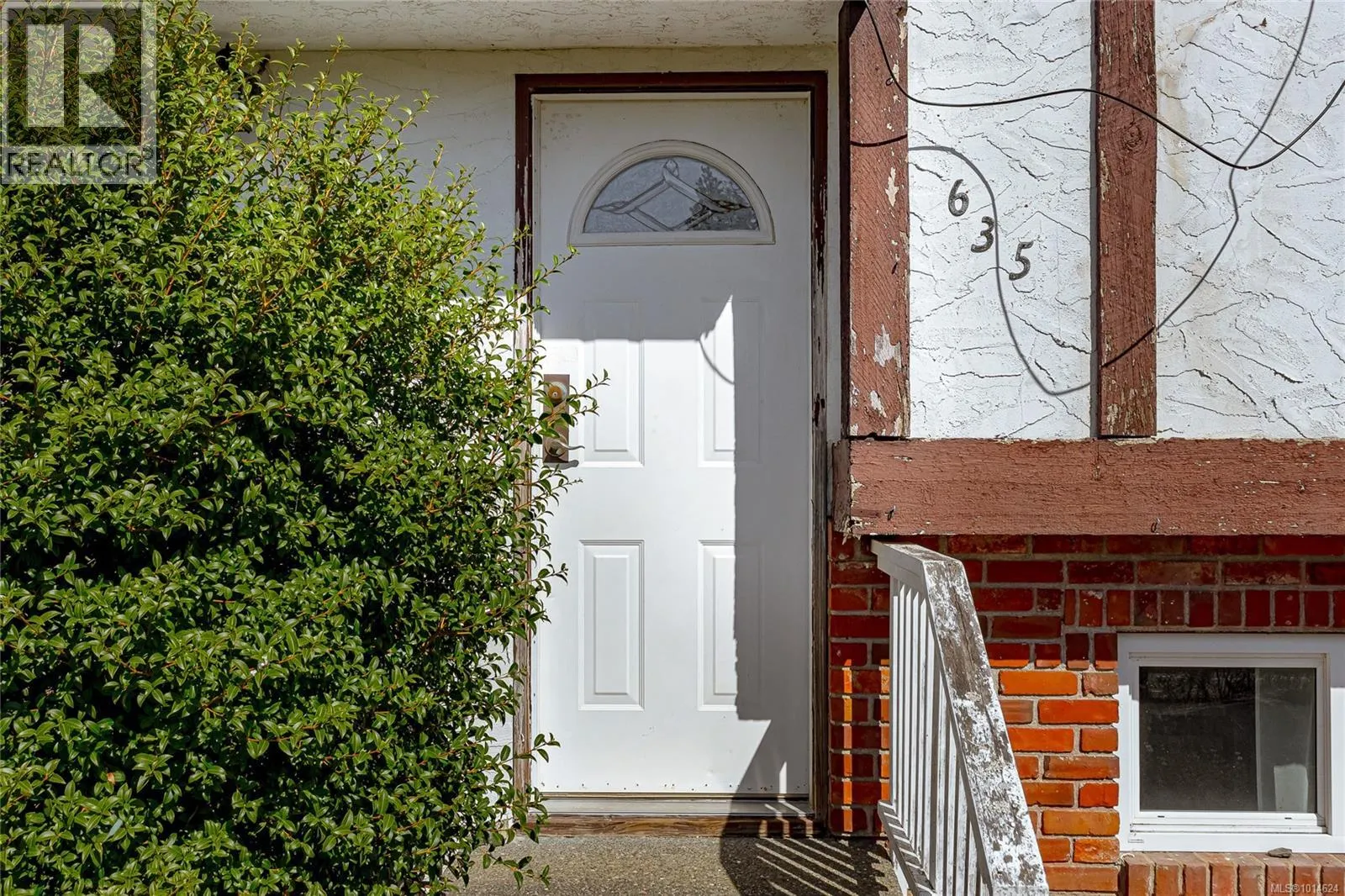 635 Pears Rd