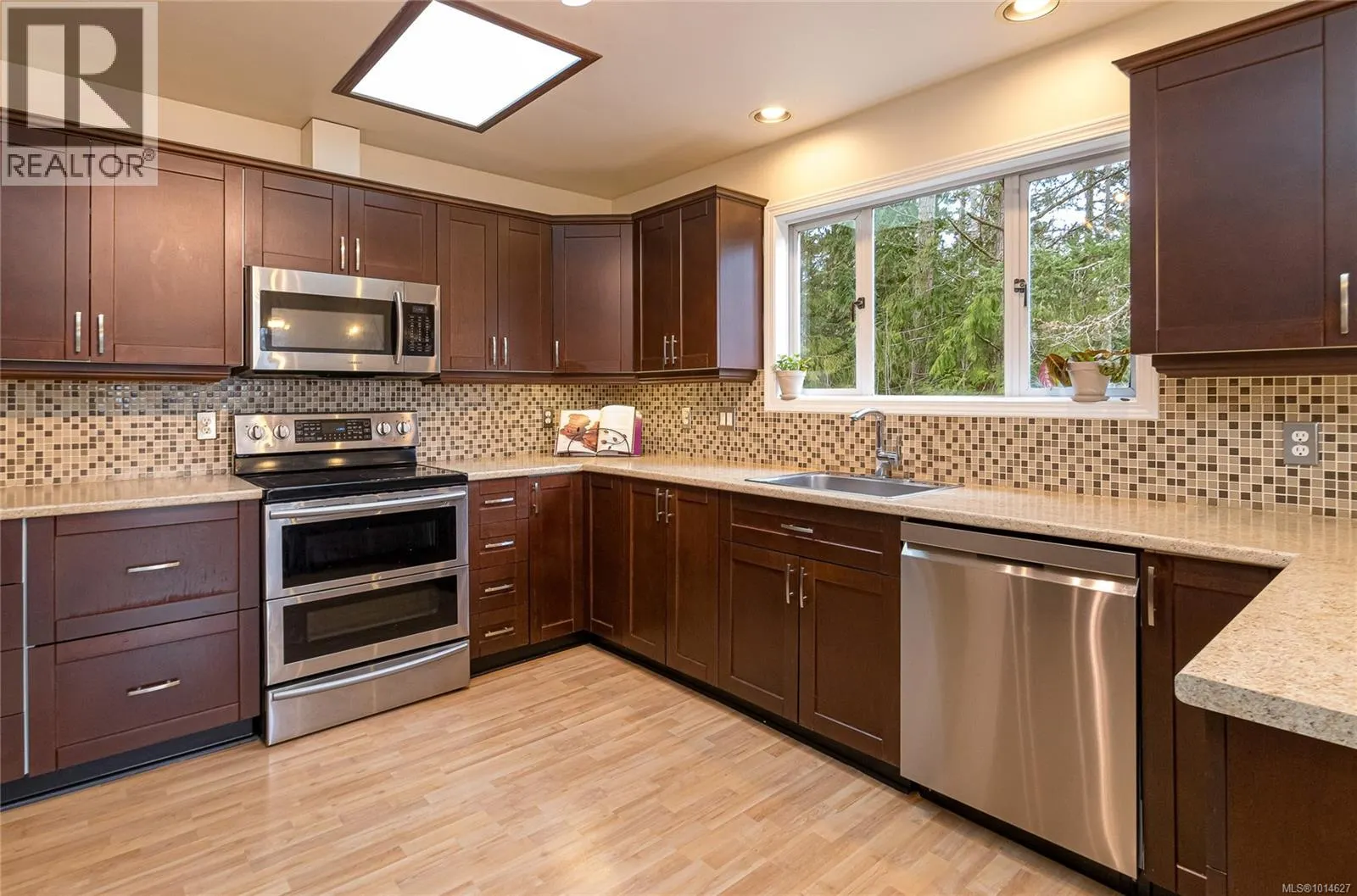 1526 Winslow Dr