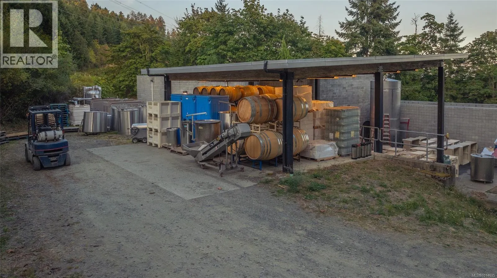 6552 North Rd