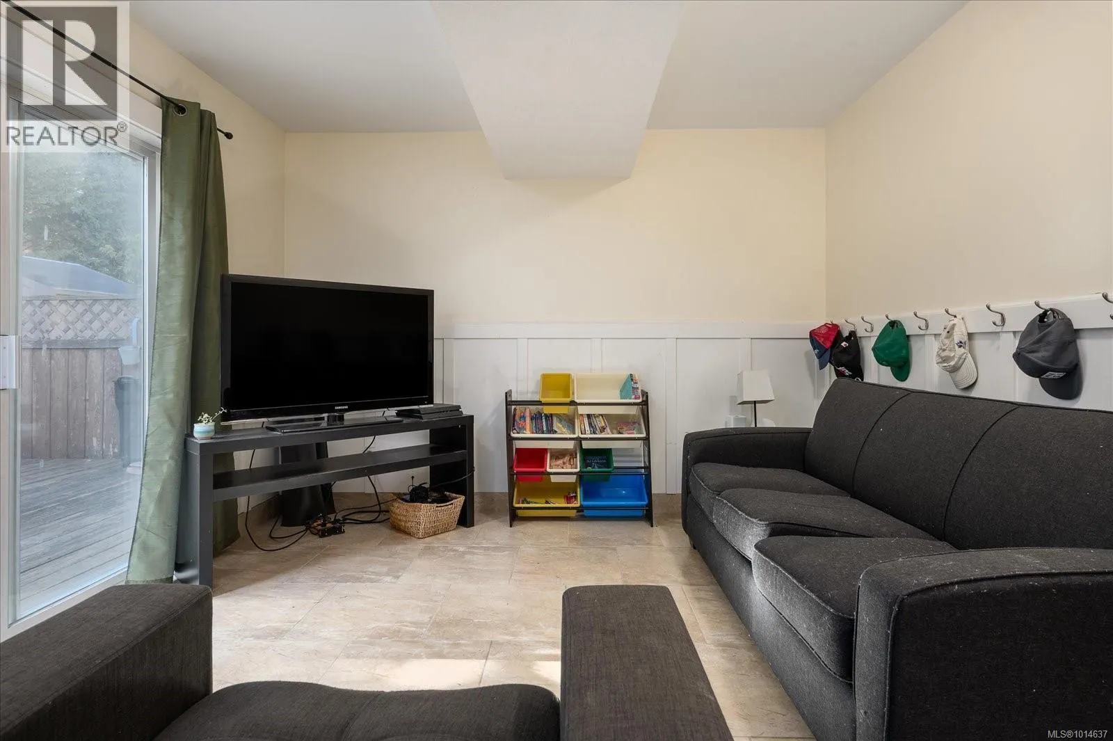 6427 Nidri Pl