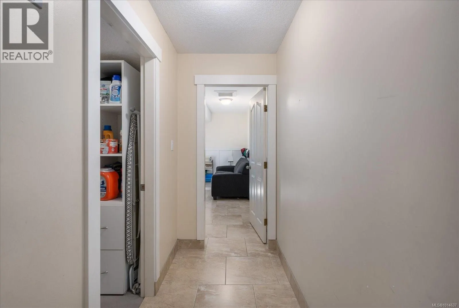 6427 Nidri Pl