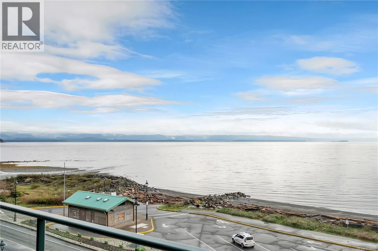 401 2676 Island Hwy S