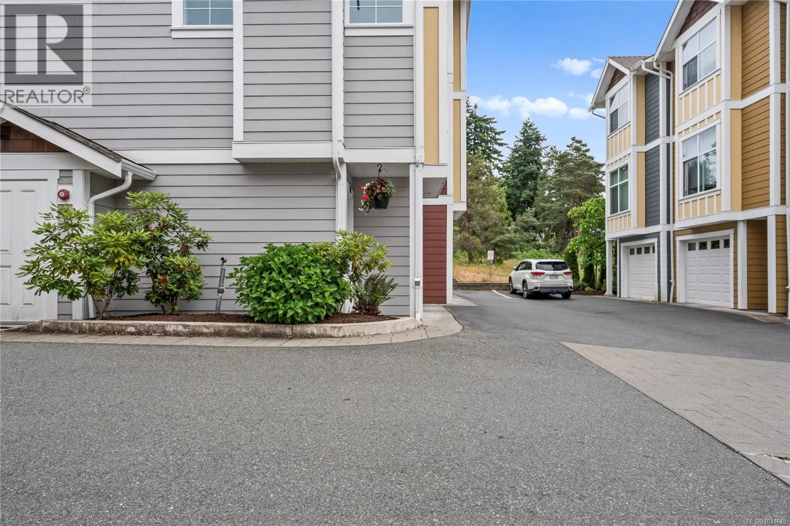132 6057 Doumont Rd