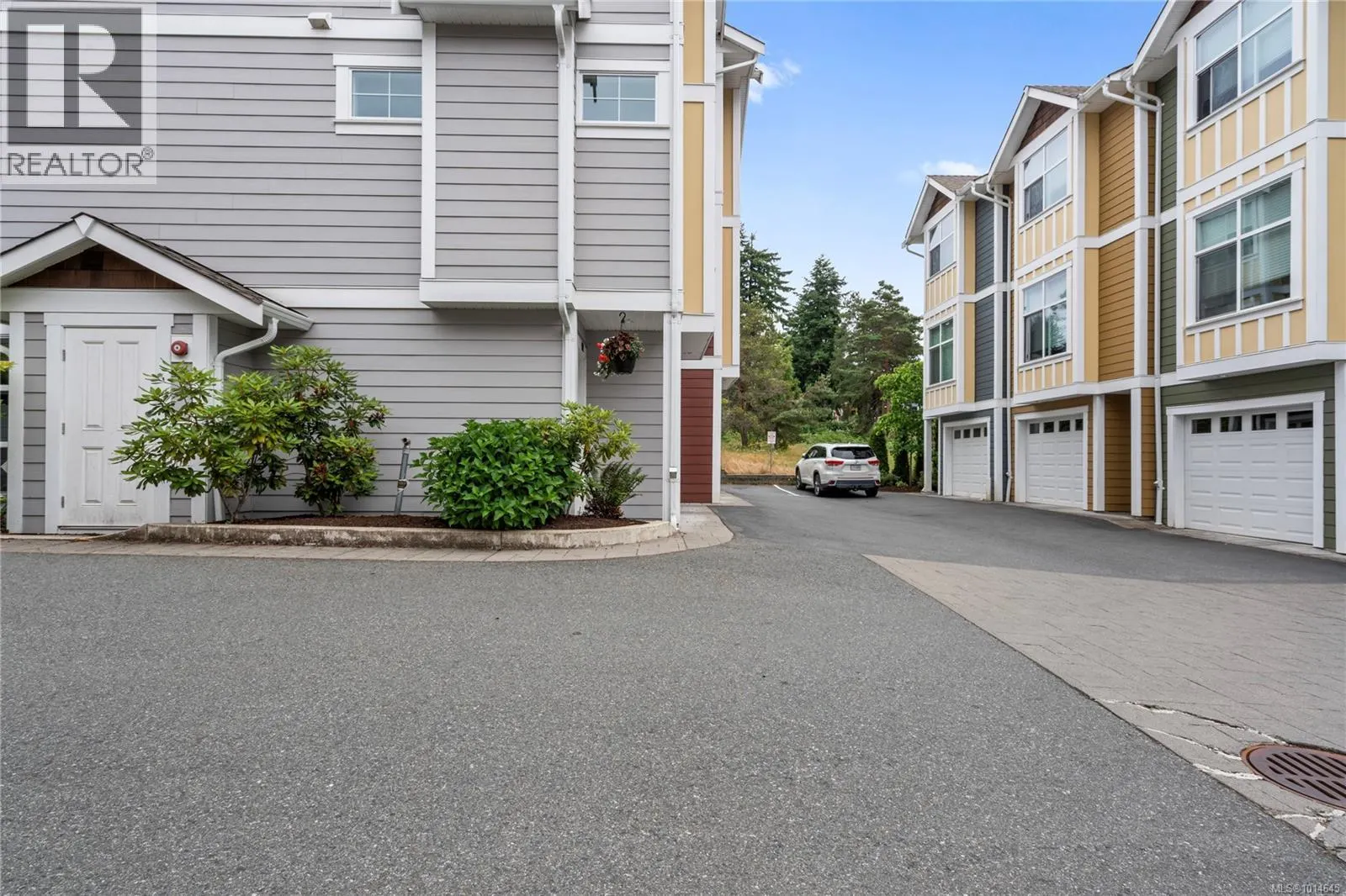 132 6057 Doumont Rd