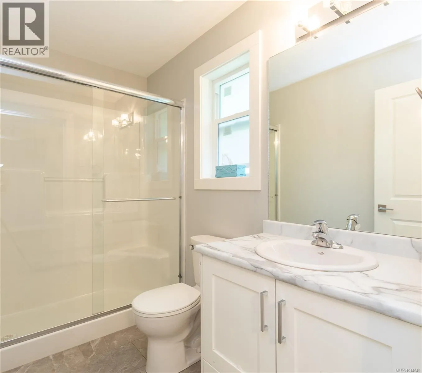 557 Lori Pl