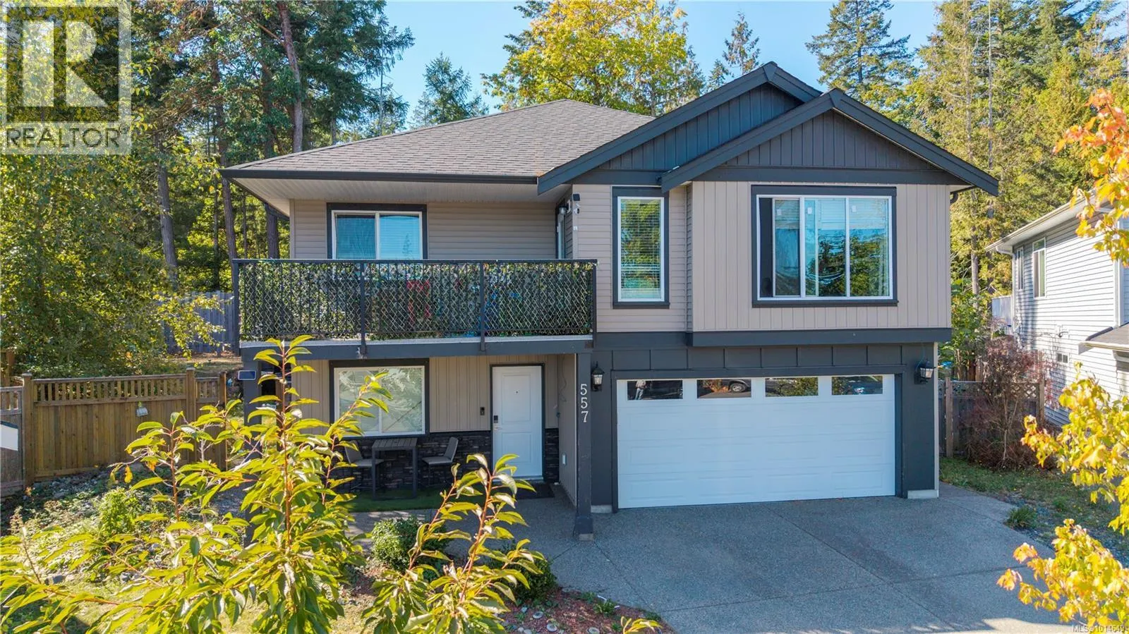 557 Lori Pl