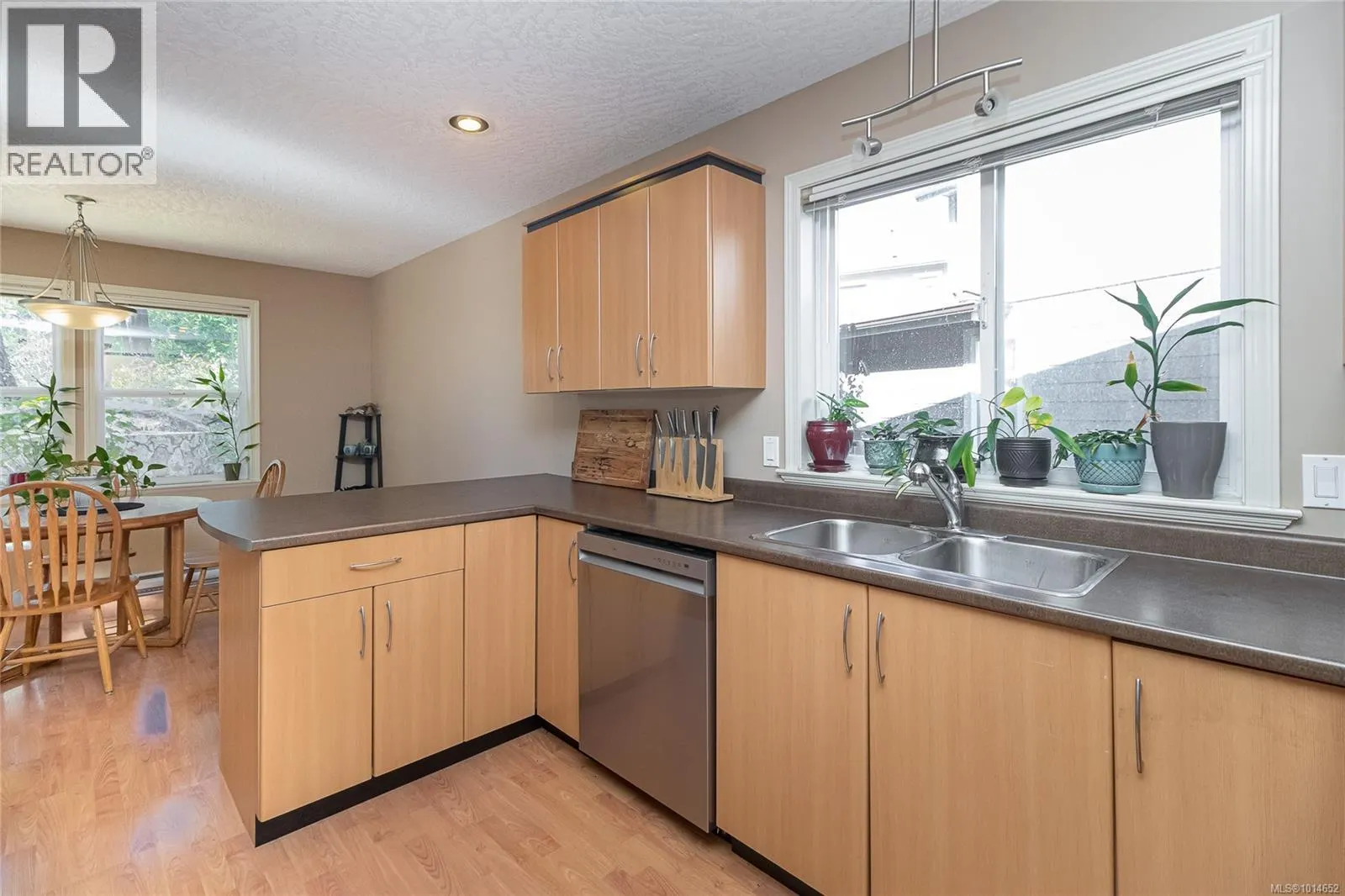 848 Gannet Crt