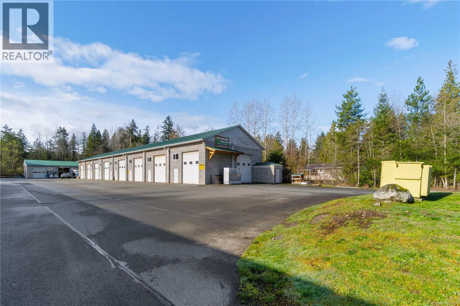 SL 22  23 1260 Fair Rd