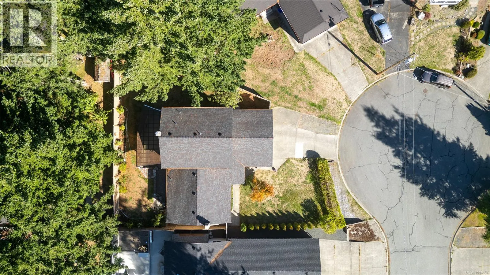 757 Lorne Cres