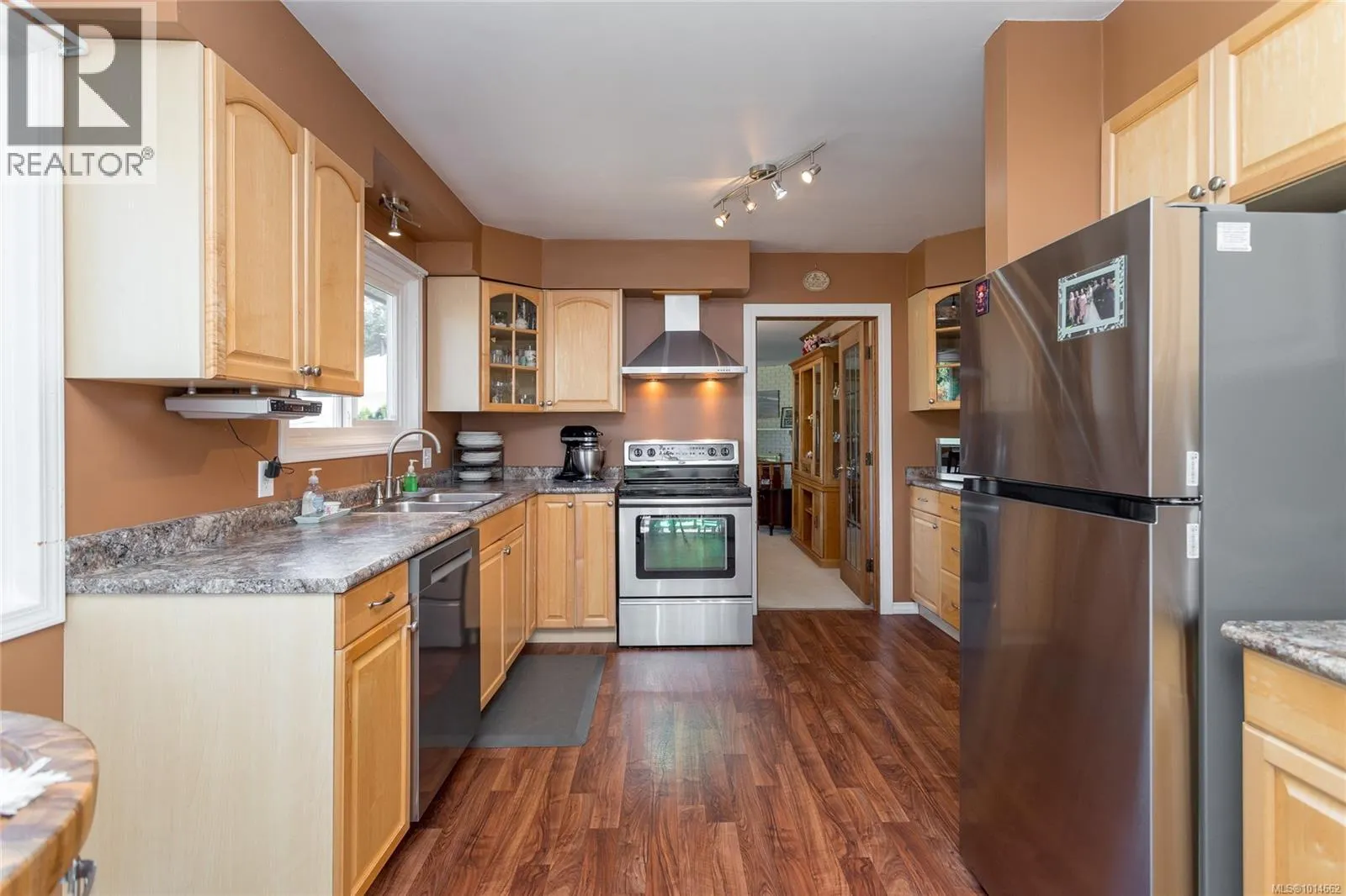 3258 Cora Hill Pl