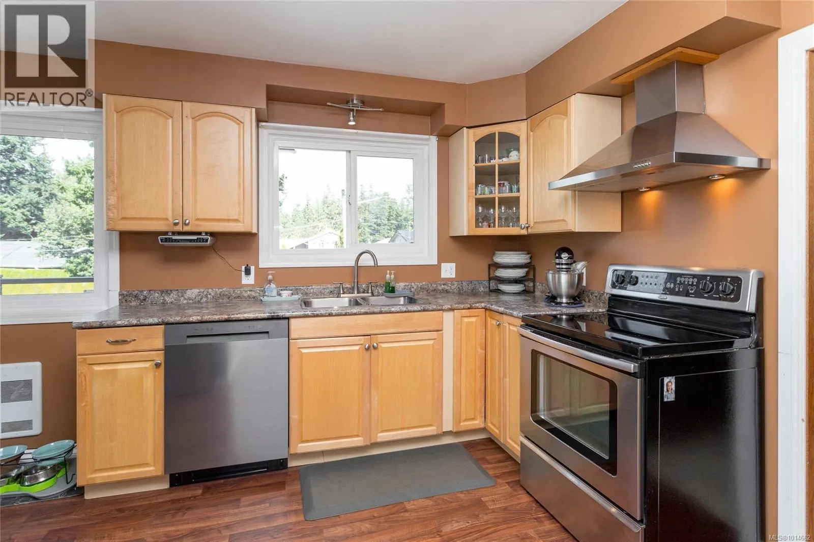 3258 Cora Hill Pl