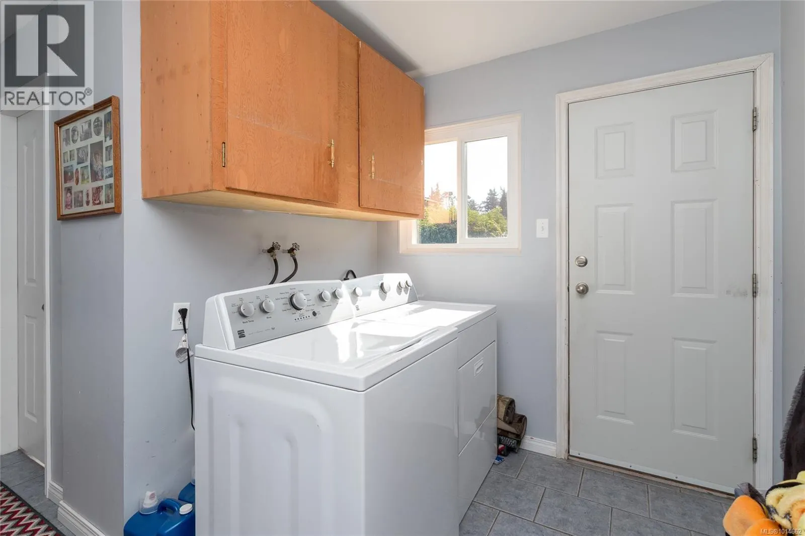 3258 Cora Hill Pl