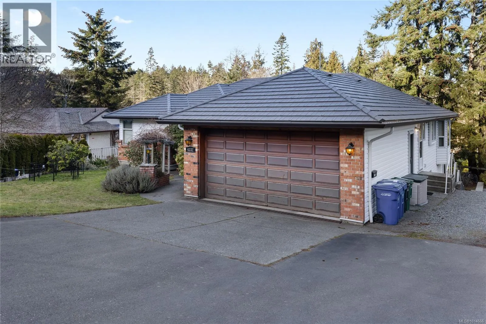 4332 Tiki Way