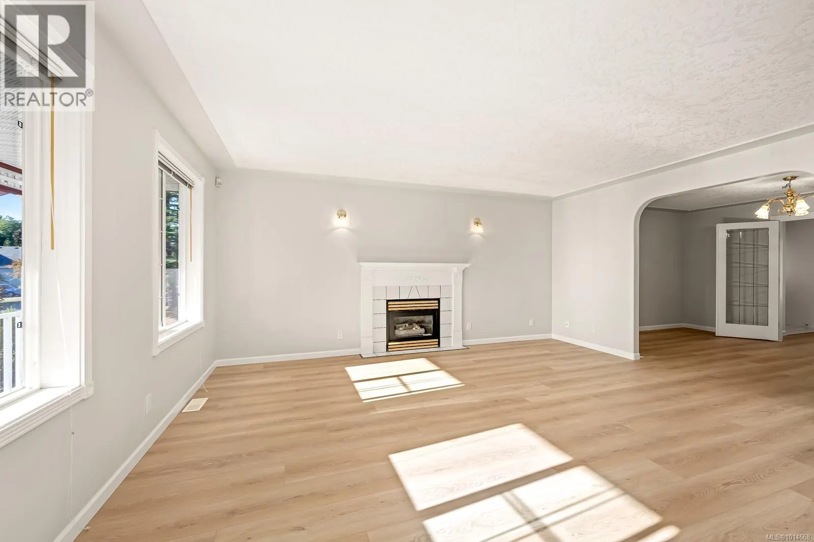 1582 Mallard Dr