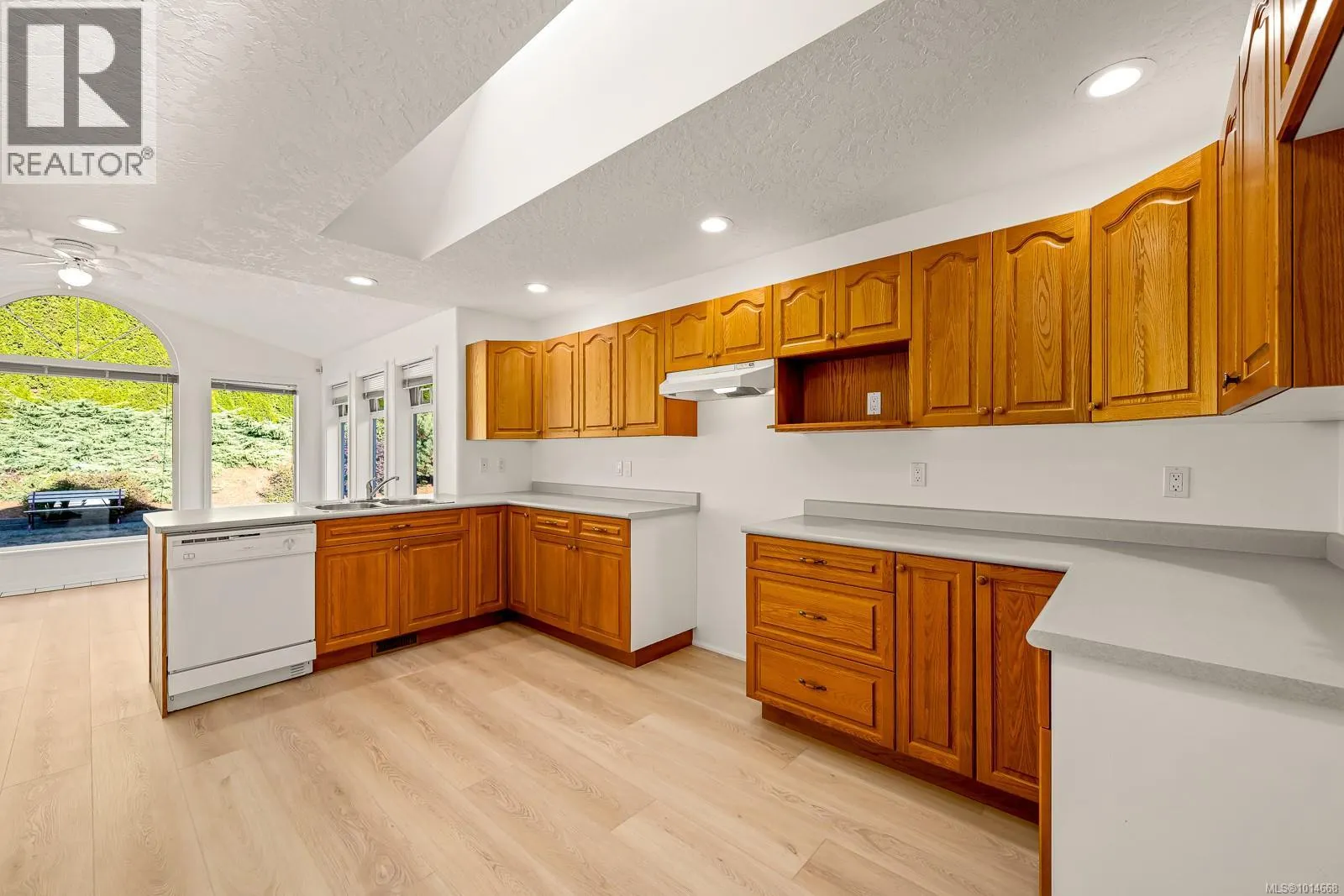 1582 Mallard Dr